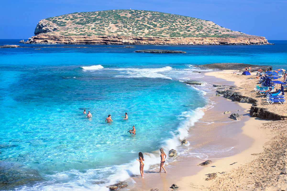 旅慣れた人が集まる楽園はココ！ Vol.3セレブがハマる極上ビーチへ